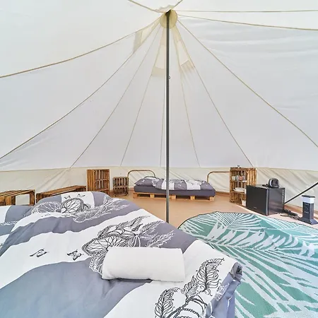 Glamping Slapy Hotel Exterior photo