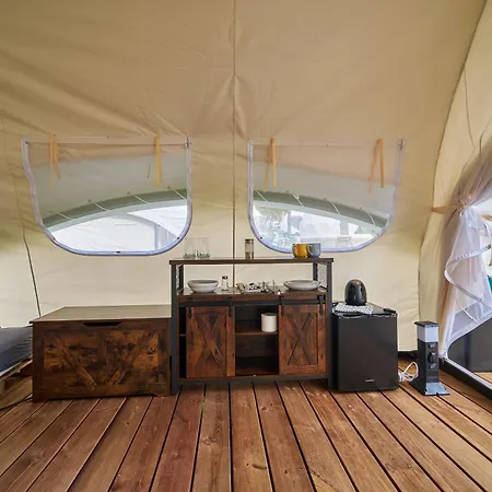 Glamping Slapy Hotel Exterior photo