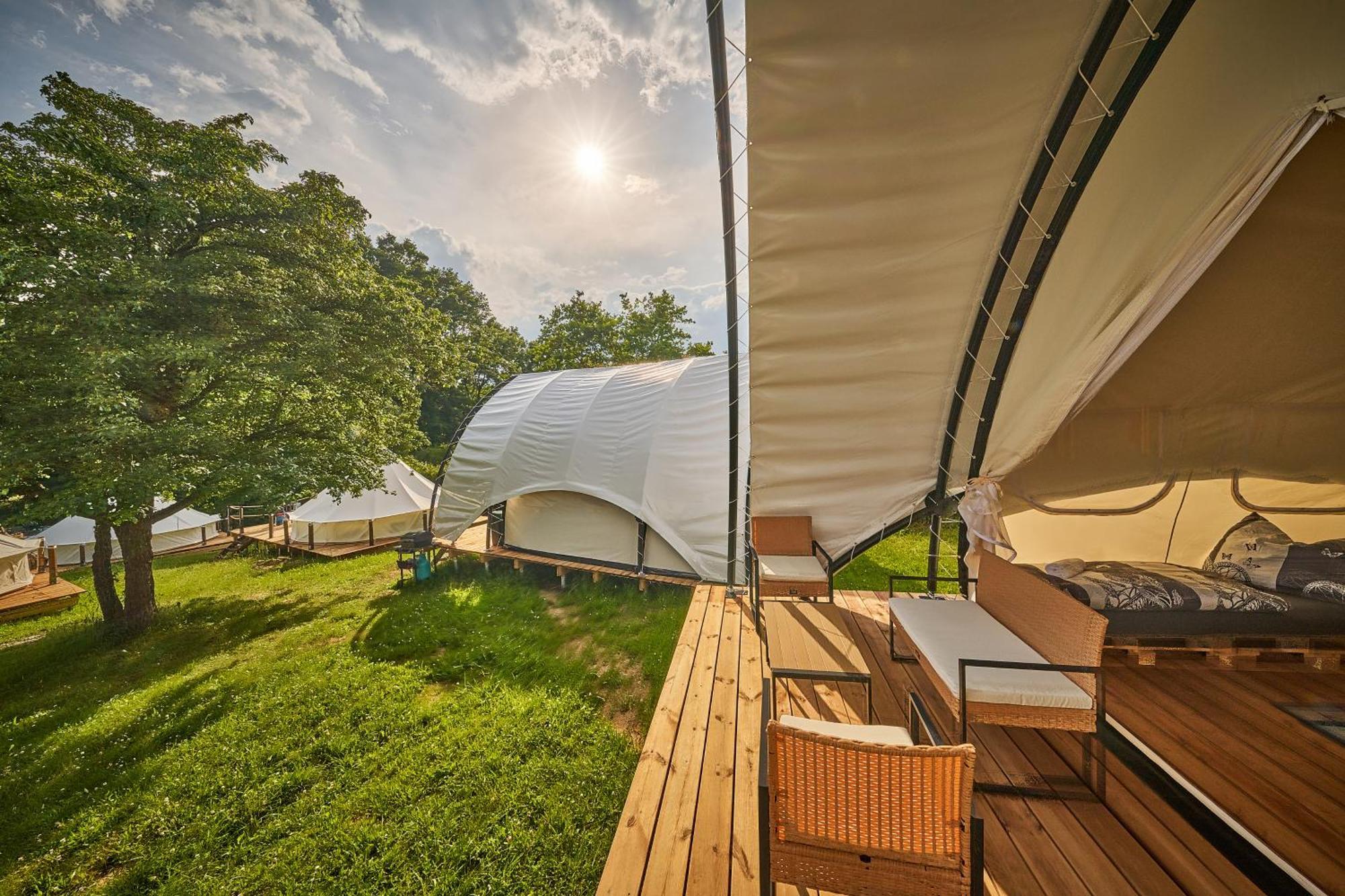Glamping