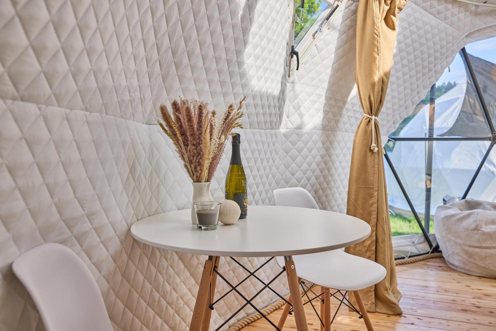 Glamping *