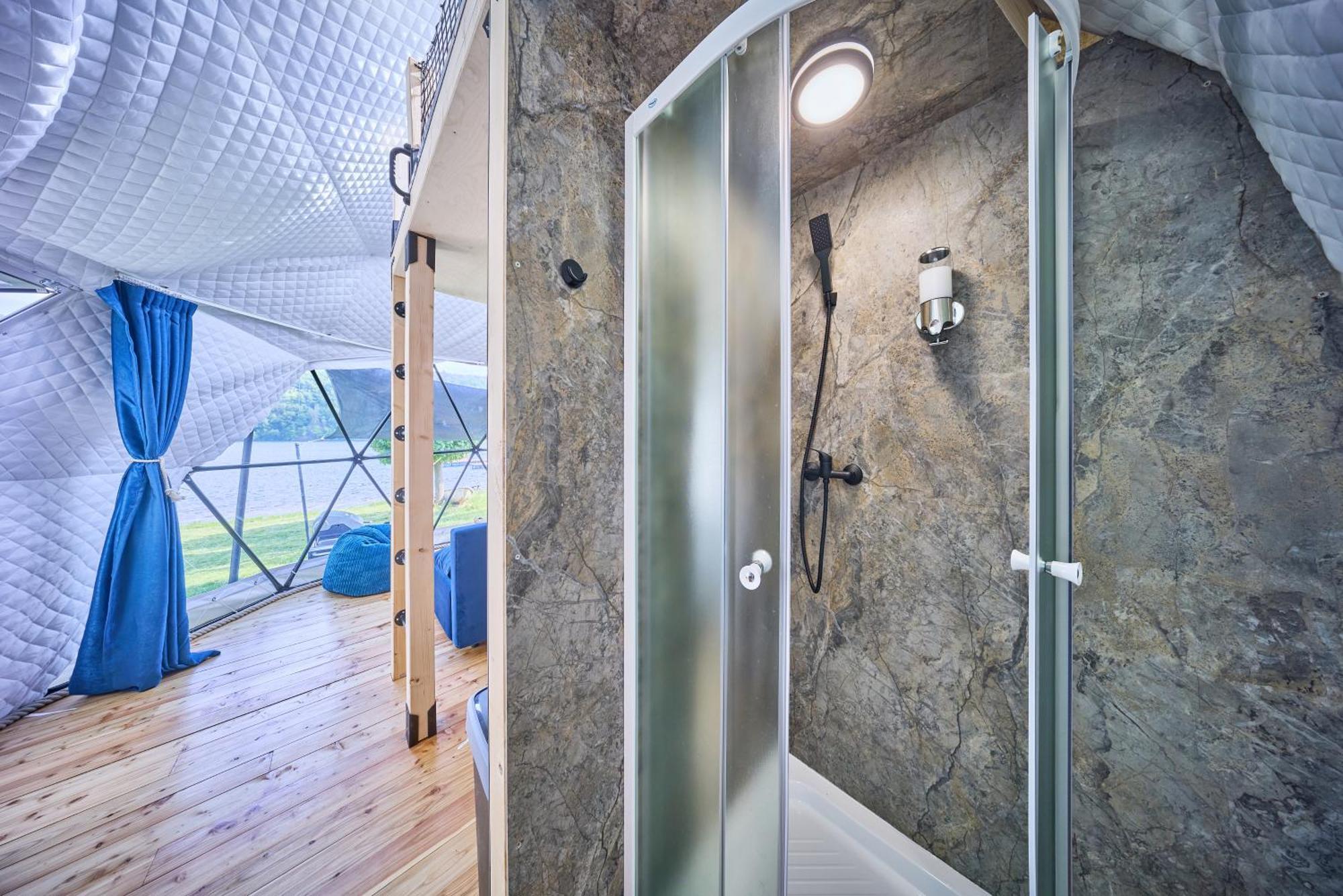 Glamping Luxury tent