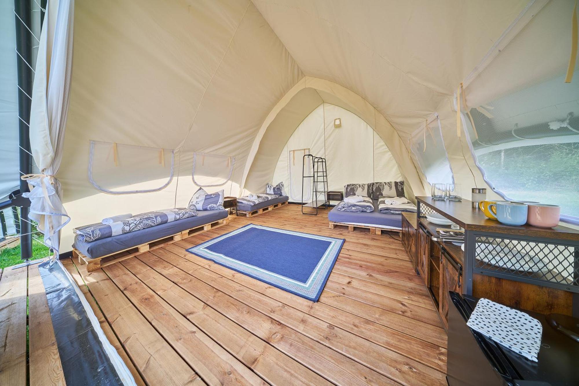Glamping